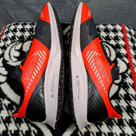 %Size 10.5 Nike Air Zoom Pegasus 36 Shield Sneaker Men  / A 24 main image 12